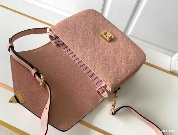 AAA Pruses Bags Pochette Vuitton Metis Louis 0824